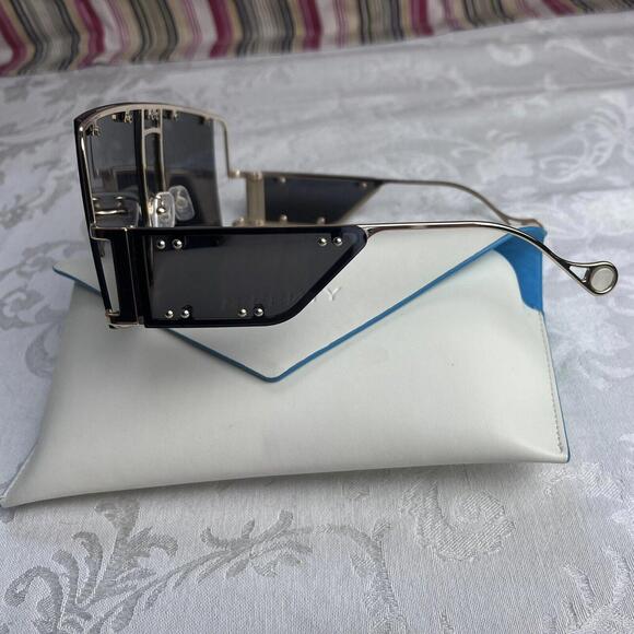 Genuine Fenty Blockt Black Smoke Gold Metal Frame Sunglasses With Case Only - Picture 3 of 16